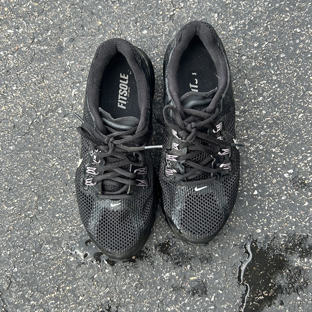 Nike Air Max Sneakers - Picture 2 of 4